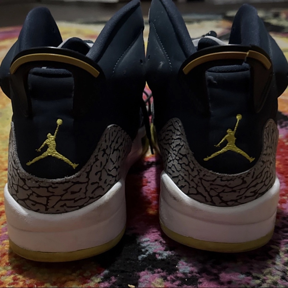 Air Jordan Son of Mars Sz 12 gently used
